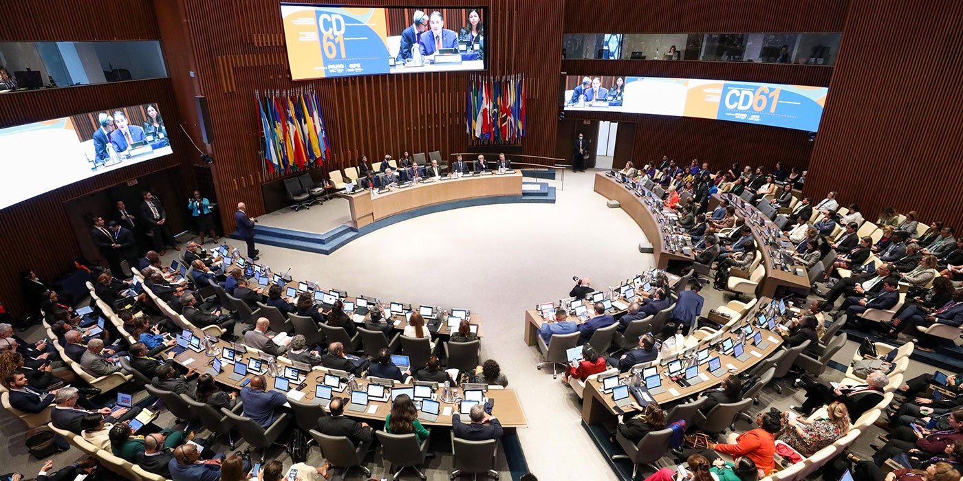 Sala A, sede OPS, con delegados de las Américas