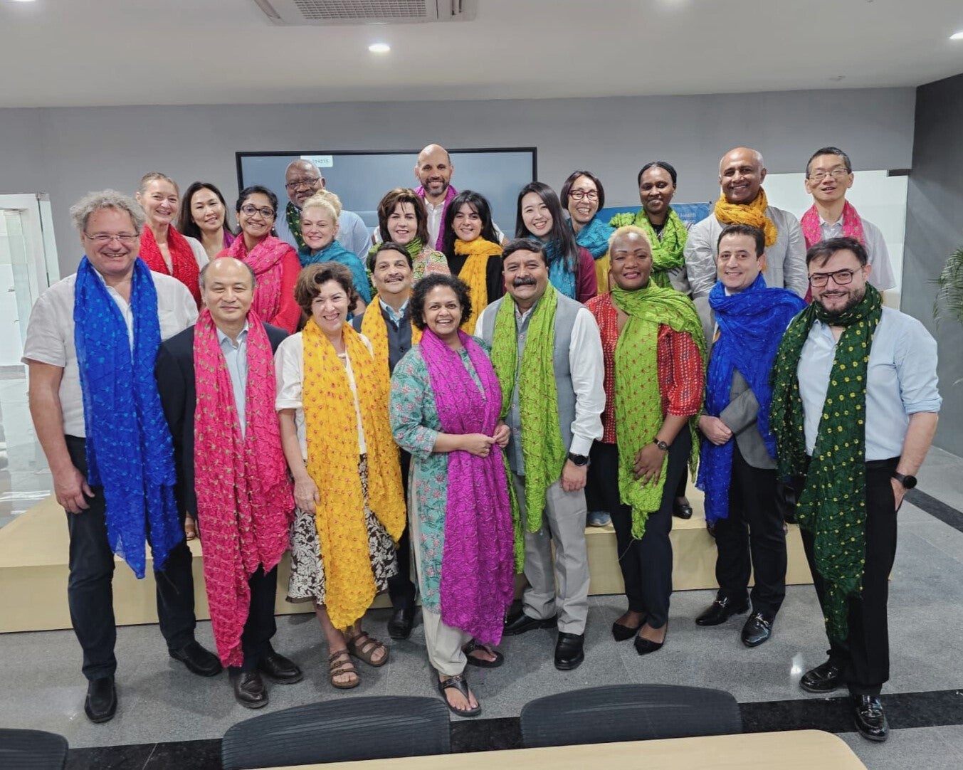 Equipes da OMS e da OPAS trabalhando em Jamnagar, na Índia, em 22 de março de 2024.