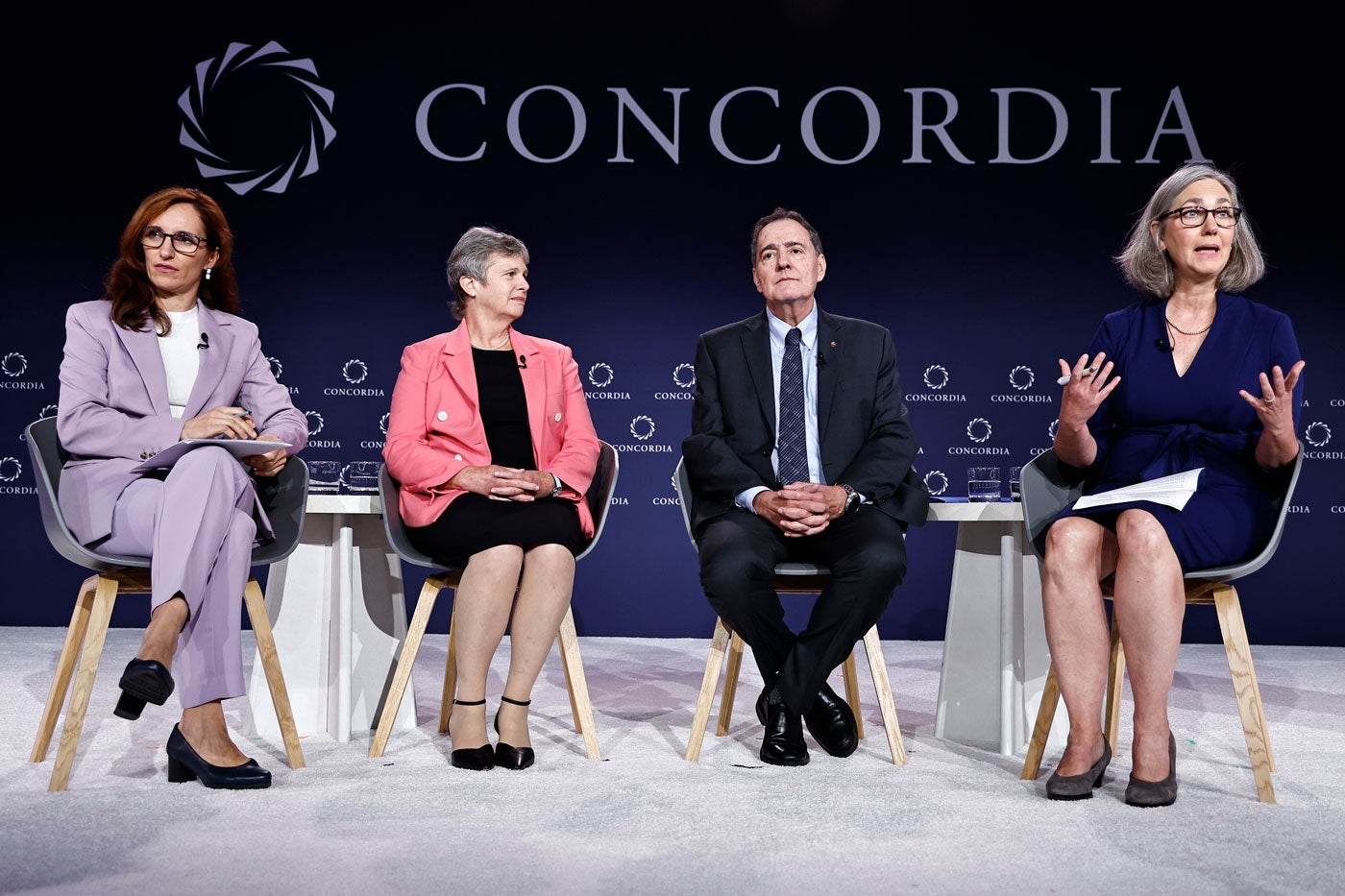 El Dr. Jarbas Barbosa en la Cumbre Anual de Concordia en Nueva York, junto con otros miembros del panel