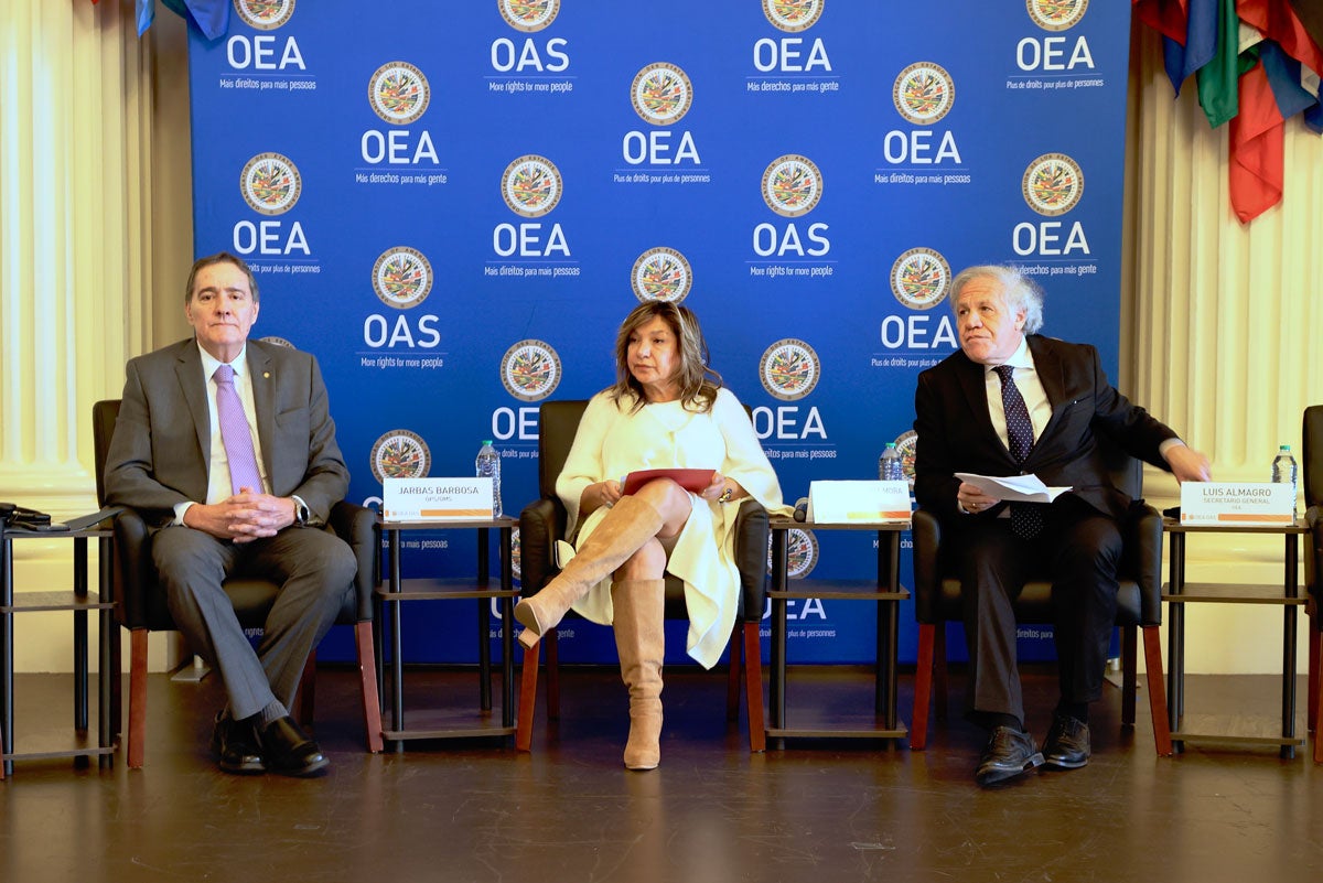 Jarbas Barbosa, PAHO Director;  Alejandra Mora Mora, Executive Secretary of the CIM/OAS;  and Luis Almagro, Secretary General of the OAS.