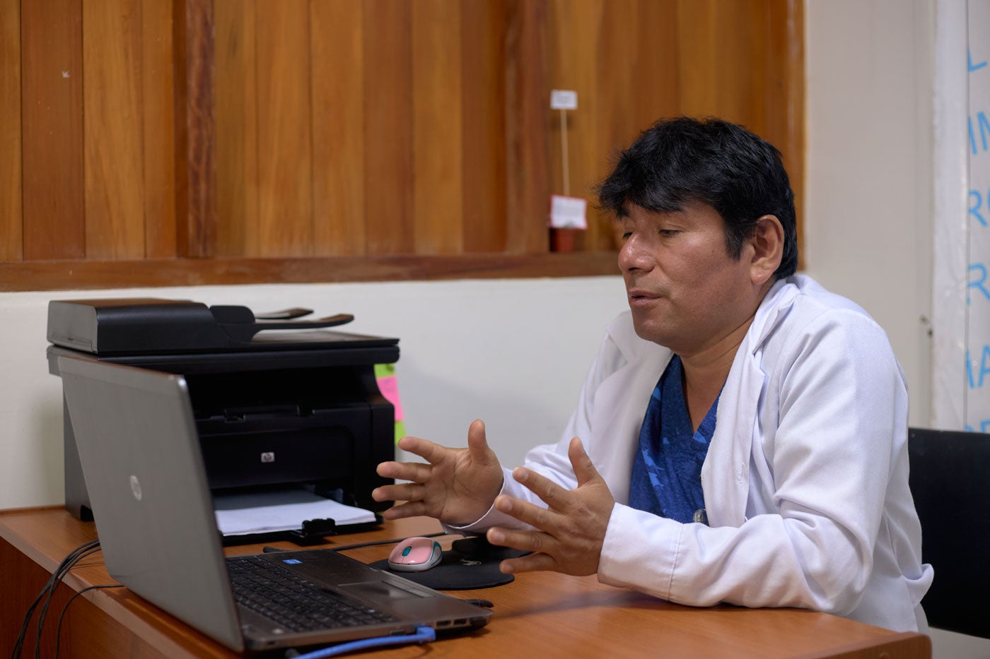 Doctor support Amazonian community through telehealth