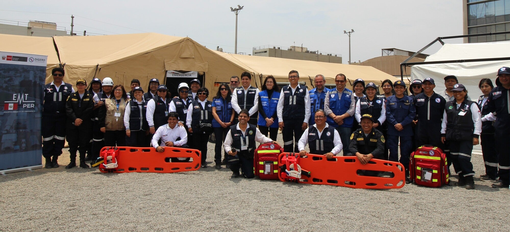 OPS/Adriana Navarro||Participantes en el entrenamiento y conformación de los Equipos Médicos de Emergencia (EMT) del país. 