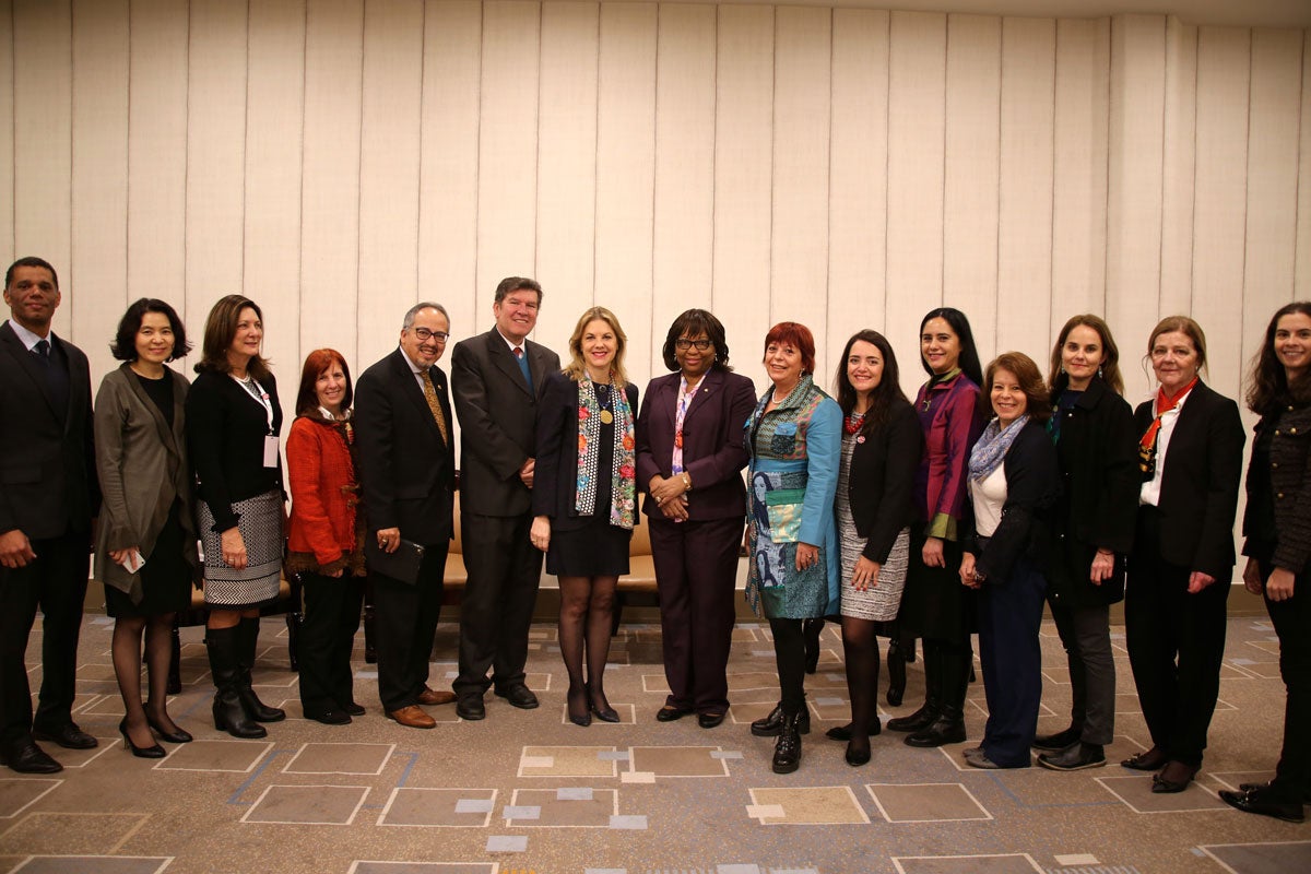 Directora de la OPS/OMS se reúne en Chile con directores regionales de Unicef, UNFPA, Onusida y ONU Mujeres