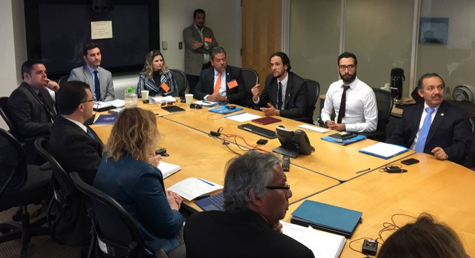 Brazilian officials visit PAHO to discuss health equity challenges and the needs of migrants
