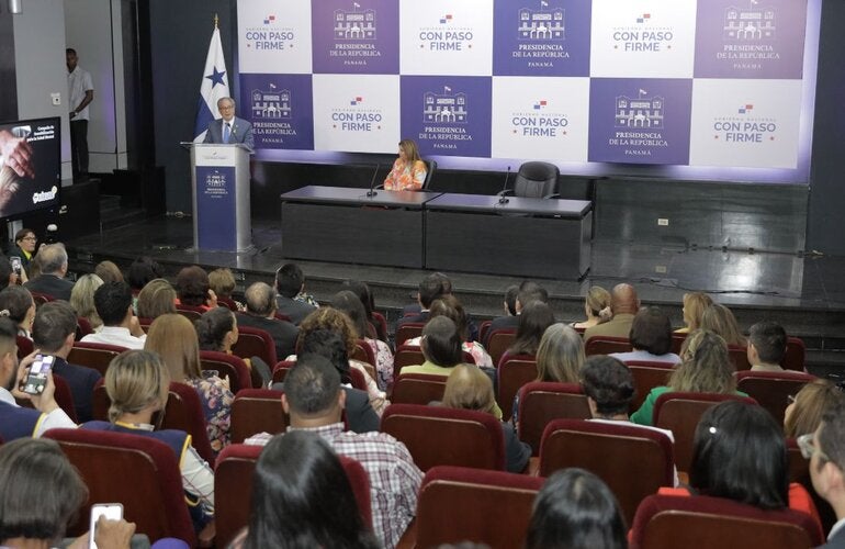 Anfiteatro del Palacio de Las Garzas - La Organización Panamericana de la Salud (OPS) se enorgullece de apoyar la campaña de sensibilización sobre salud mental lanzada por el Despacho de la Primera Dama y el Ministerio de Salud (MINSA) de Panamá. Esta iniciativa, que busca promover un entorno seguro y de apoyo para todos los panameños, coincide con la celebración del Día Mundial para la Prevención del Suicidio.