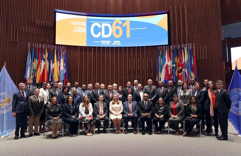 Foto grupal de las delegaciones de las Américas en el 61° Consejo Directivo