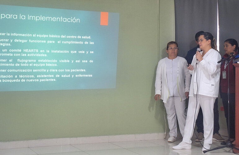 Desarrollo de las jornadas de capacitación para personal de salud de atención primaria de 18 centros de salud de la región de Veraguas en los módulos técnicos de la iniciativa global HEARTS.