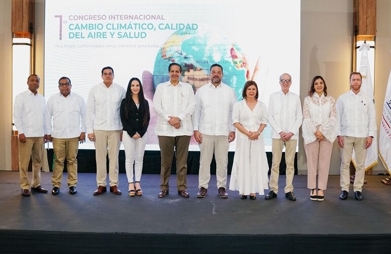 Expertos promueven políticas y acciones coordinadas de salud y medio ambiente para el cambio climático en Congreso Internacional