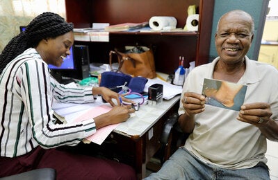 Historia de éxito: Haití. Guerrero tenaz contra la filariasis linfática