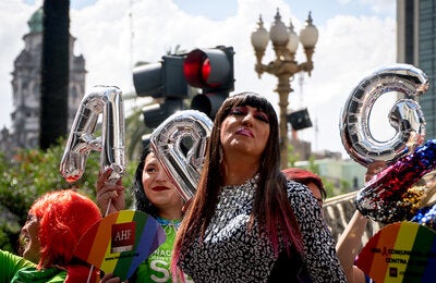 Derribando barreras de acceso a la salud para las personas trans en Argentina