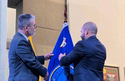 La OPS fue reconocida y condecorada en Ecuador por su cooperación en beneficio de la salud y el bienestar de las personas