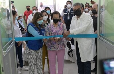 Honduras inaugura obras en Hospital de Choluteca
