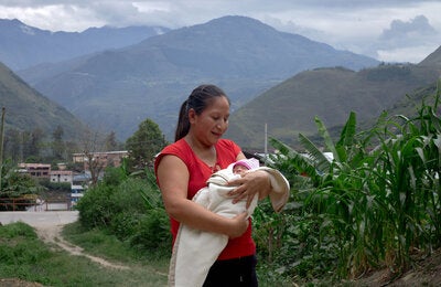 OPS/OMS|| Madre y recién nacido en Amazonas, Perú 