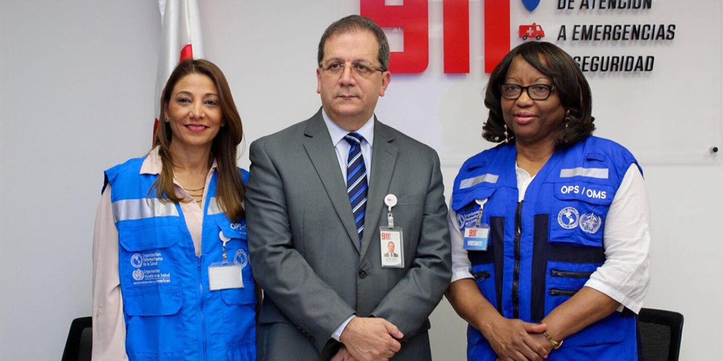 Dra. Etienne visita instalaciones del Sistema Nacional de Atención a Emergencias y Seguridad Ciudadana 911 en Santo Domingo.