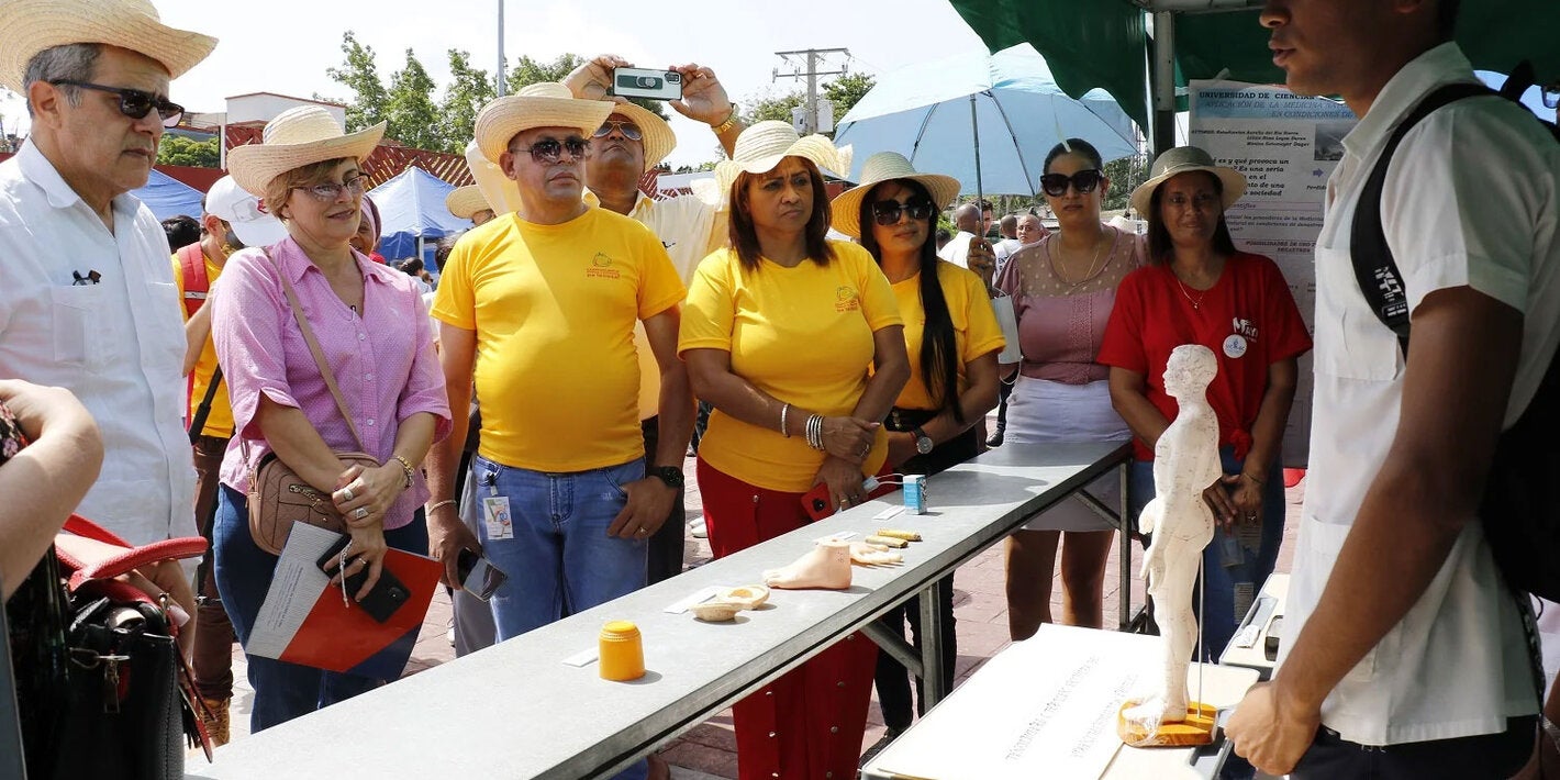 "Feria de salud en Santiago de Cuba por los 120 años de OPS"