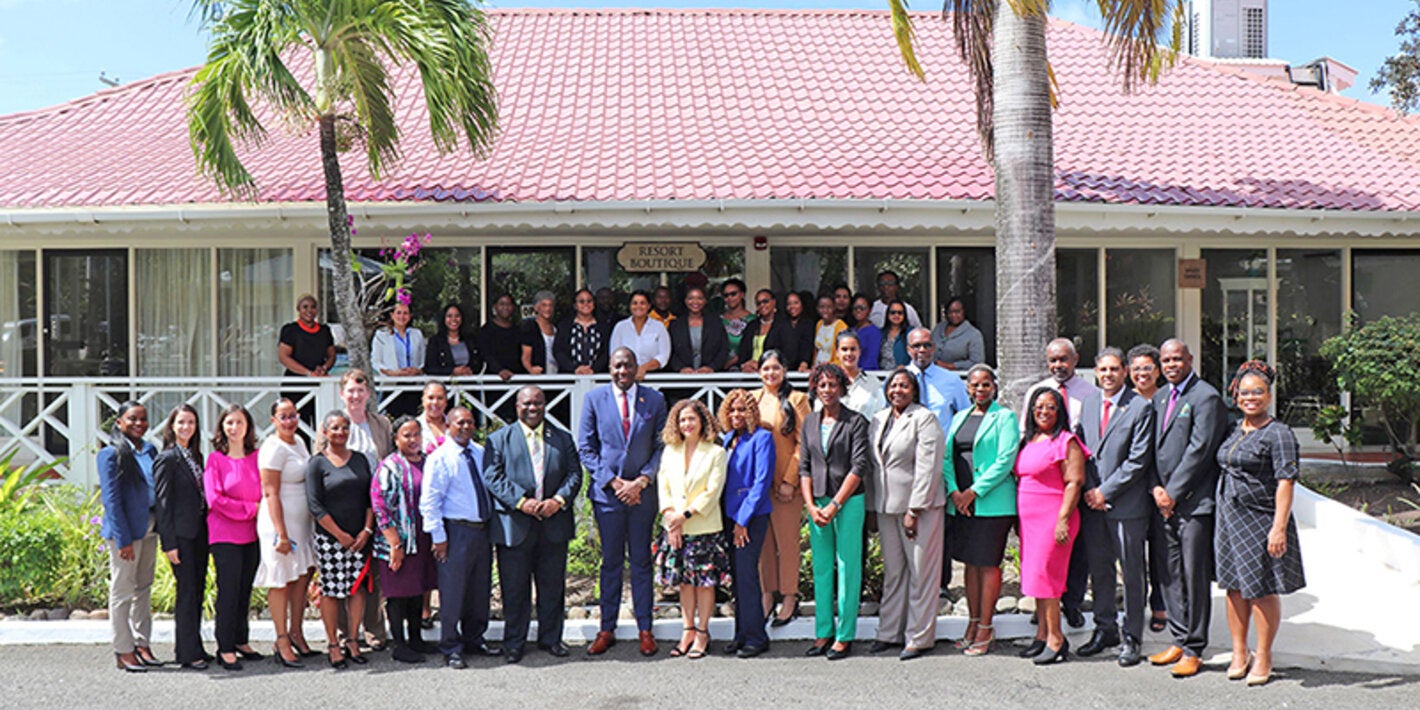 Foto de grupo del encuentro sobre promoción de la salud en Grenada