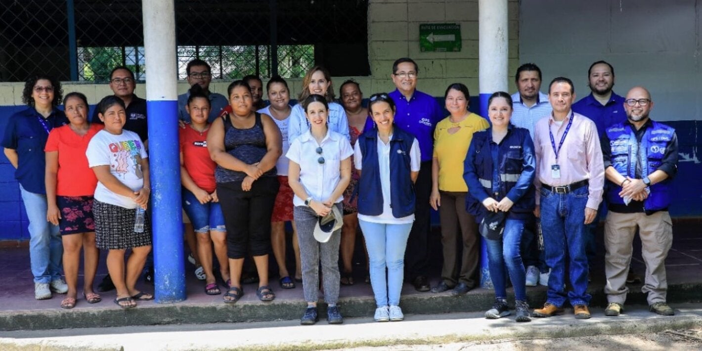 Visita a Barracones