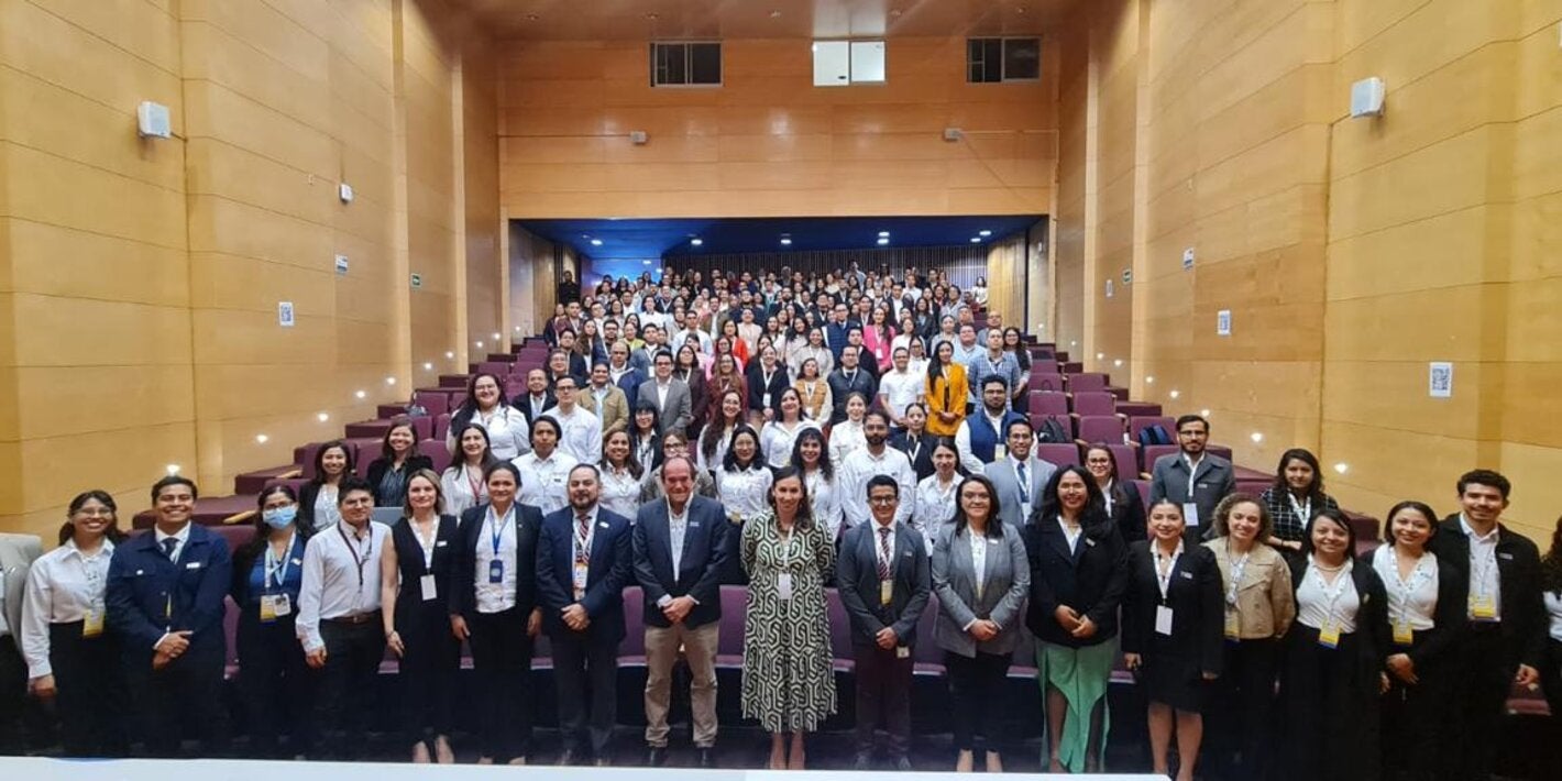 Foto de grupo de los participantes en la Jornada