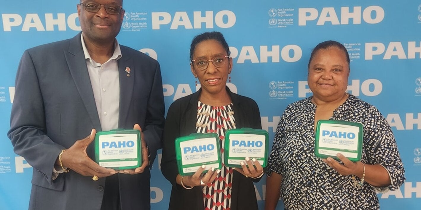 PAHO/WHO Bahamas donates hurricane preparedness kits to Rotary Club of Nassau