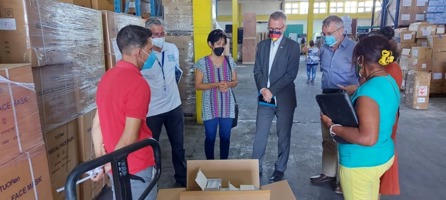 Funcionarios de Embajada de Alemania en Cuba, Oficina de OPS/OMS y MINSAP en visita a ENSUME