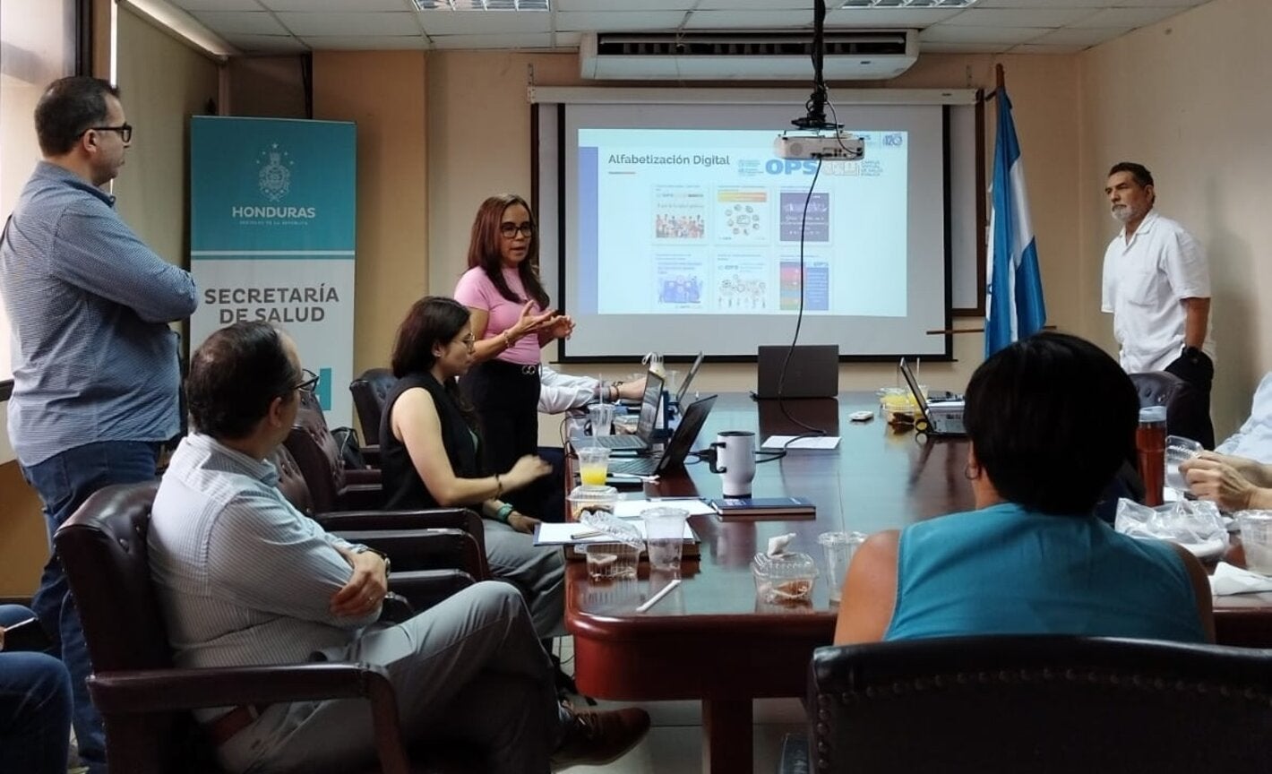 Honduras recibe misión para discutir la implementación del expediente electrónico