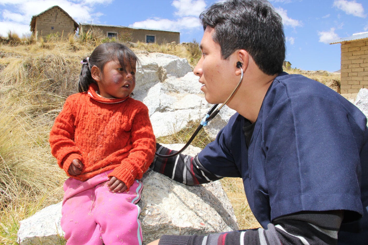 OPS/ Acción de cuidado de salud en la comunidad. Archivo OPS