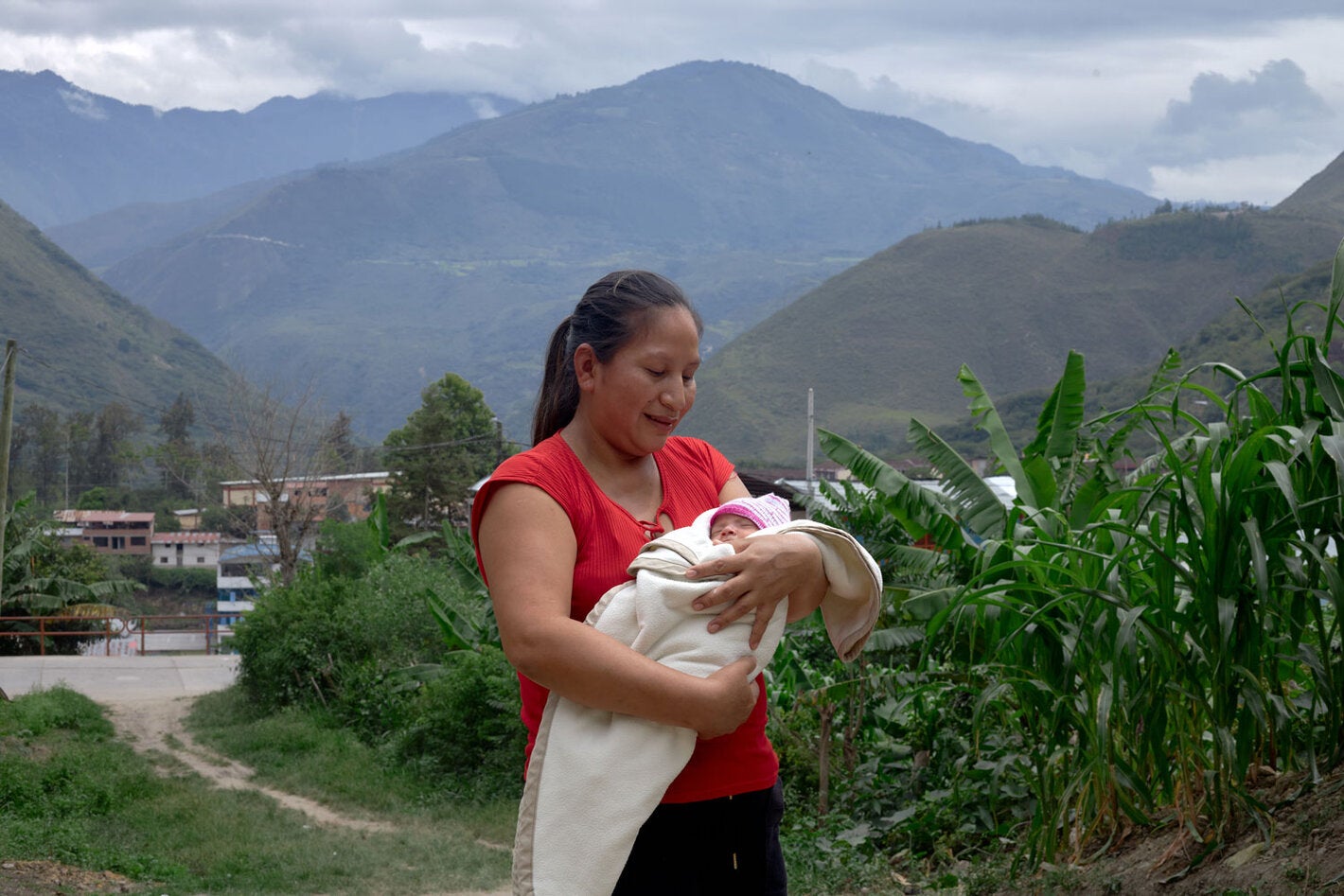 OPS/OMS|| Madre y recién nacido en Amazonas, Perú 