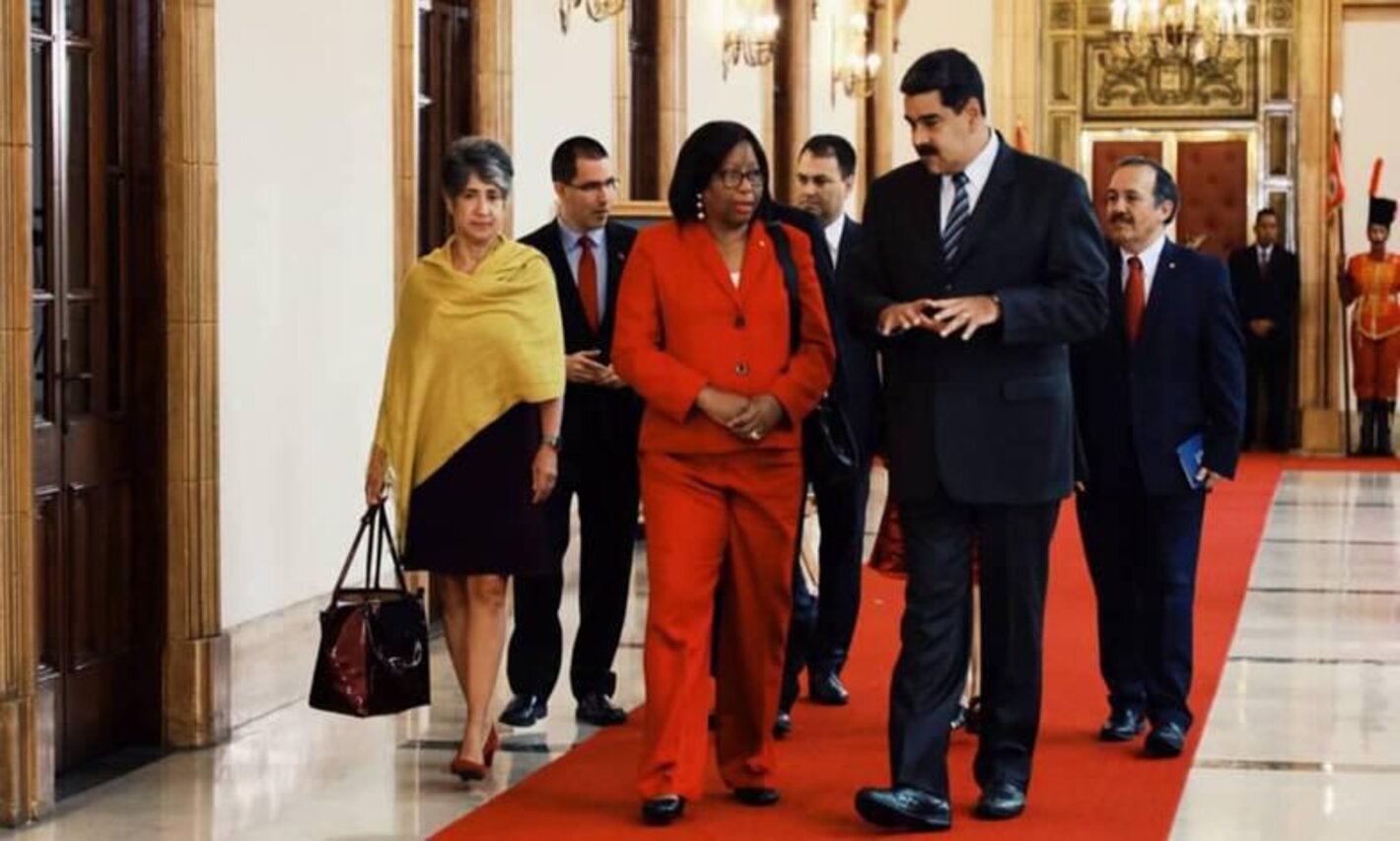 Directora de OPS con autoridades en Venezuela