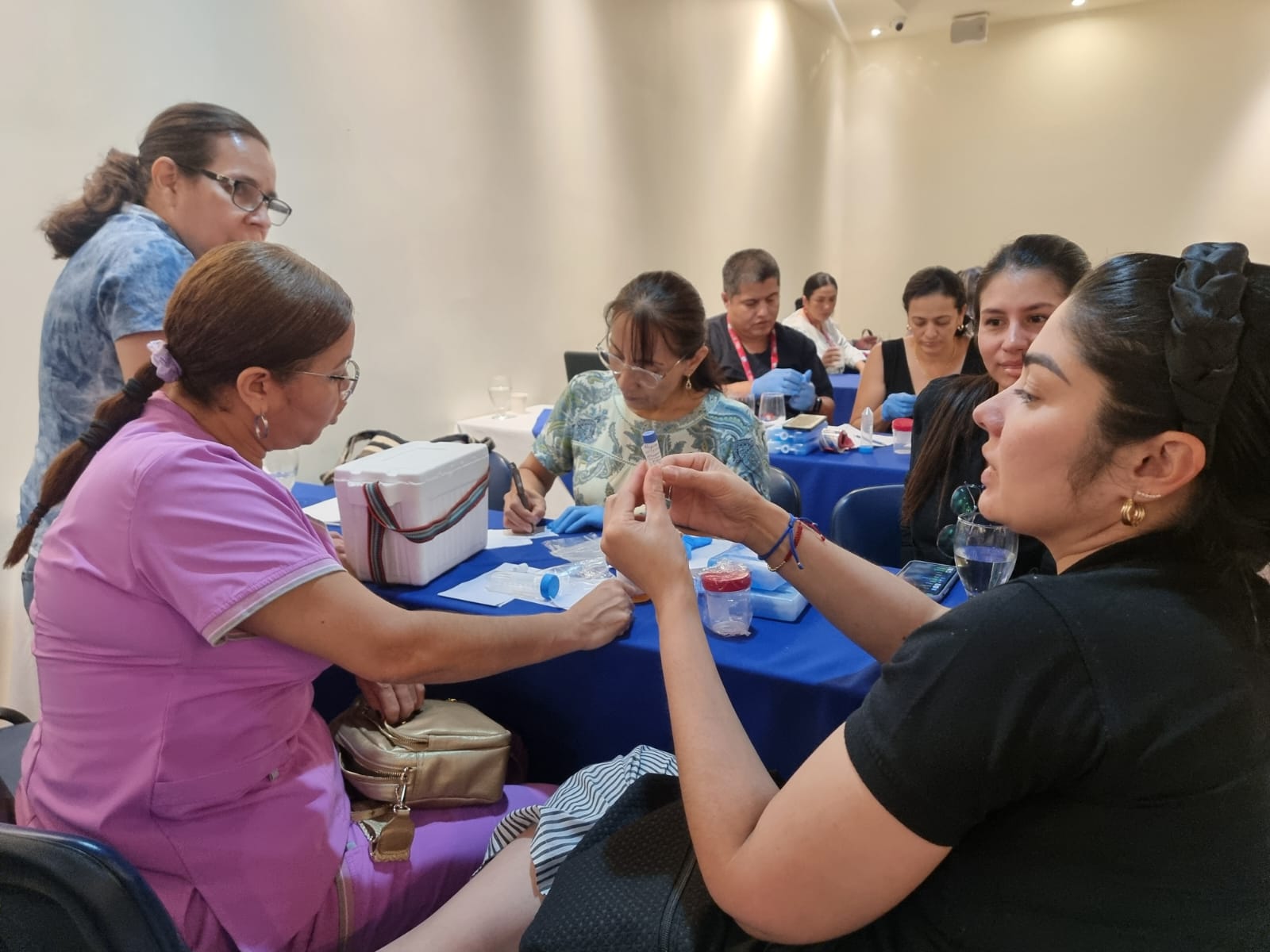 Taller de Entrenamiento de Equipos de Respuesta Inmediata (ERI) para atención a brotes.